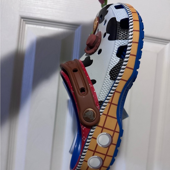 Crocs Disney Toy Story shoes - Picture 4 of 7